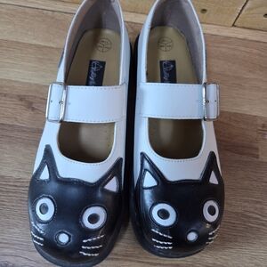Womens Cat Design Mary Jane Shoes - Black & White Size 11 US